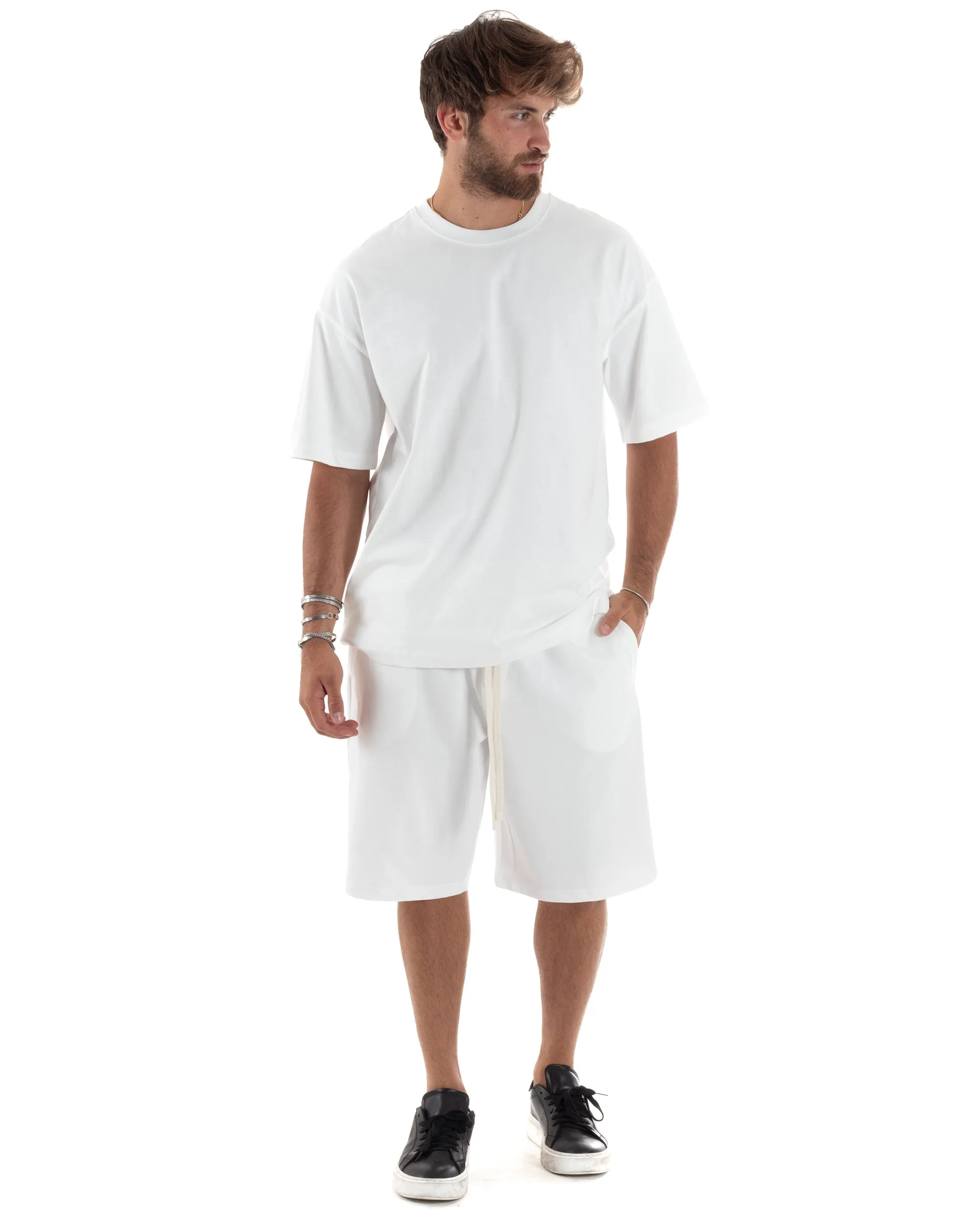 Completo Set Coordinato Uomo Cotone Outfit Basic Casual T-shirt Girocollo Bermuda Con Laccio Pantalaccio Regular Fit Bianco GIOSAL-OU2458A