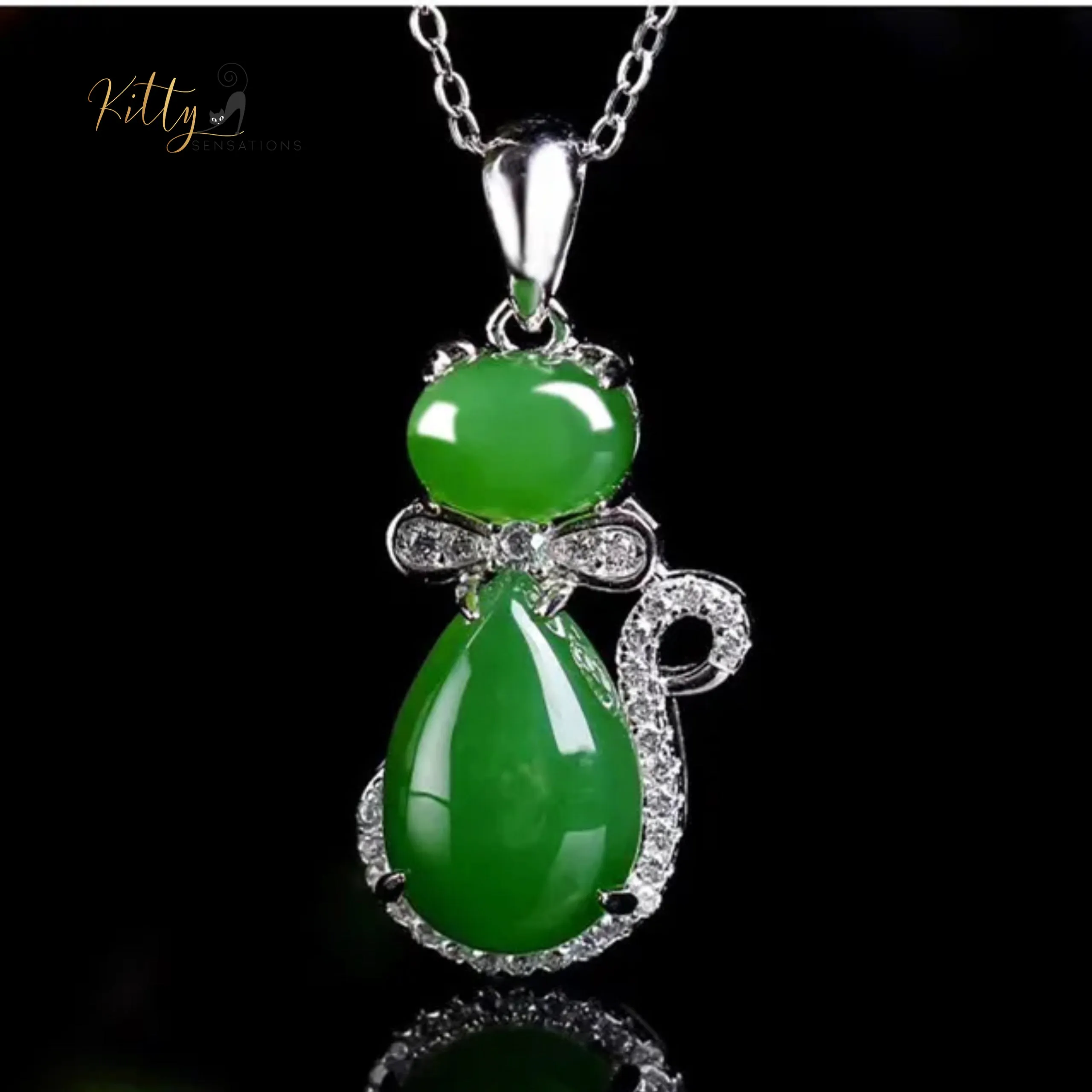 Natural Chrysoprase Cat Necklace in Solid 925 Sterling Silver