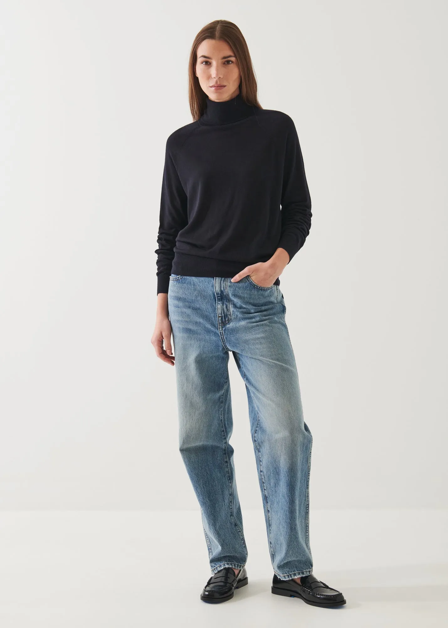 SUPERFINE MERINO BOYFRIEND TURTLENECK