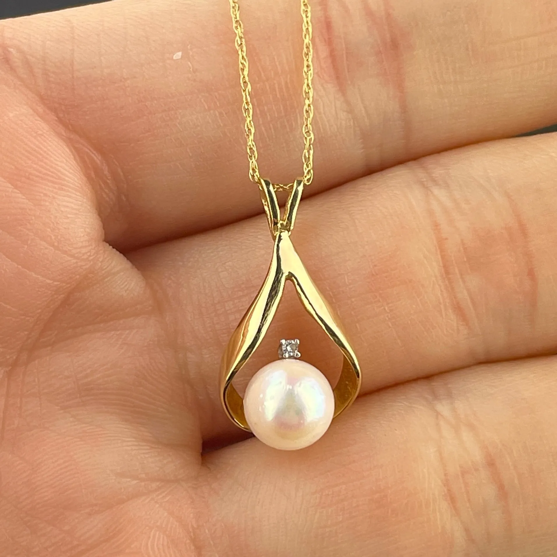 Vintage 14K Gold Pearl Diamond Pendant Necklace